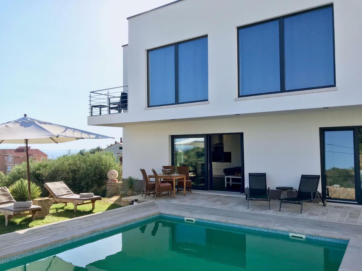 Villa Joy 4Ever Banjol Exterior photo